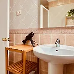 Click&guest - Vista Bayuca Near Yumbo Daire *